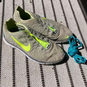 Nike running shoes womens size 6.5